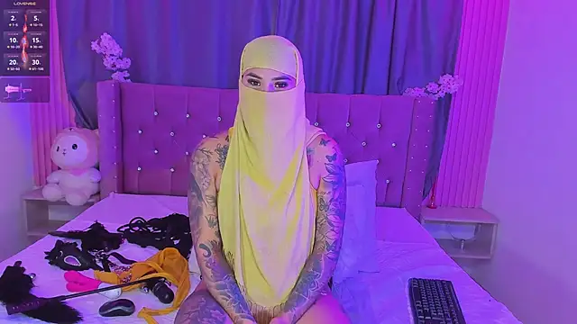 Nayla-Mouna webcam