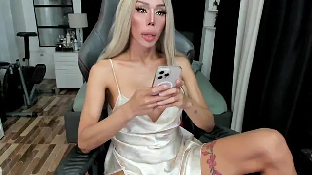 Forever_MissCandace webcam