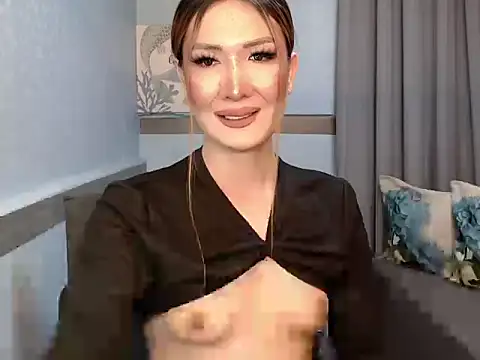 xMeganFucks69 webcam