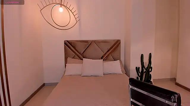JuanitaClay webcam