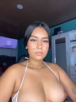 ALANAH_KITTY webcam