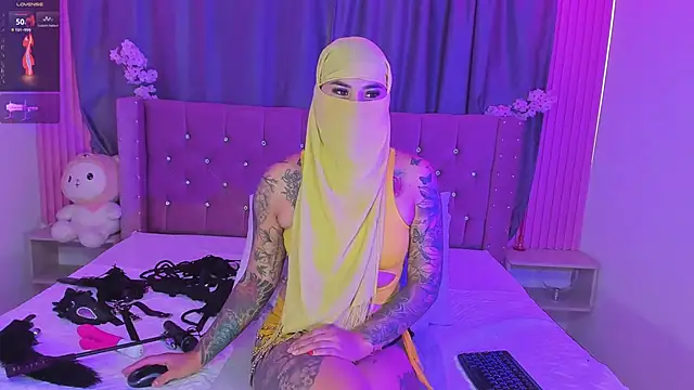 Nayla-Mouna webcam