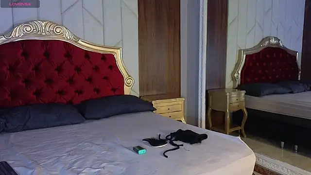 noahluxx webcam