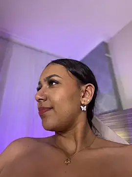 Webcam Model (MiilaBlake)  is live.Free join now!