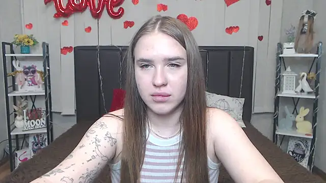 LauraHlot webcam