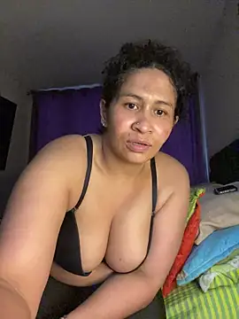 Carola-Ross live sex cam