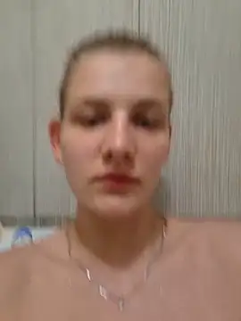 mooniekiss webcam