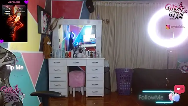 Mysticdooll69 webcam