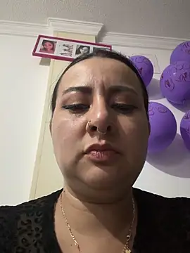 Abril_Luv webcam