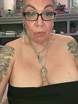 dieseldame1313 webcam