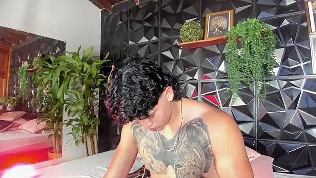 elliot_colton webcam