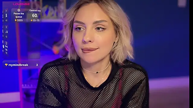 mari_grey webcam