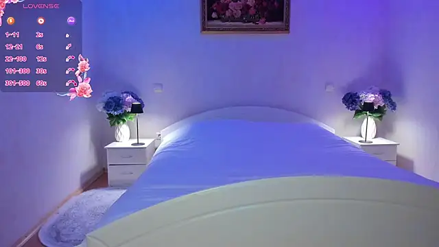 Julie_Blaze webcam