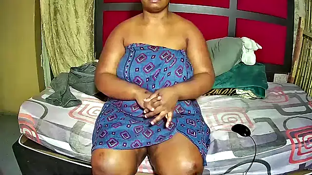 exotic_freakyqueen (F milf) - please help me i want to buy a domi
