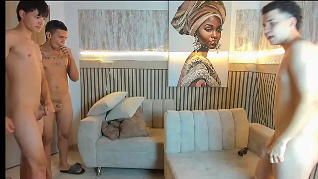 Houseofwarrios webcam