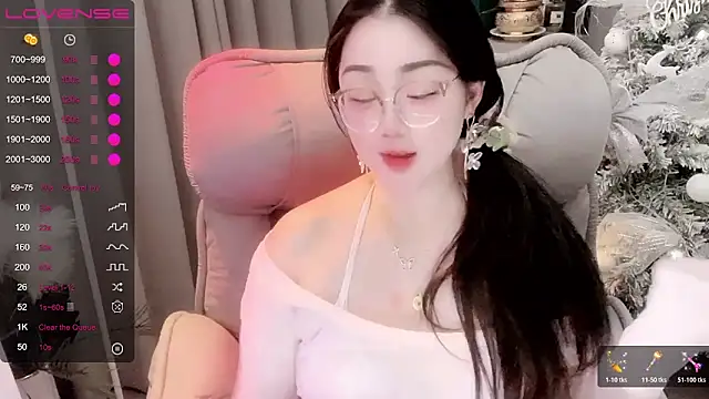 Monica-666888- webcam