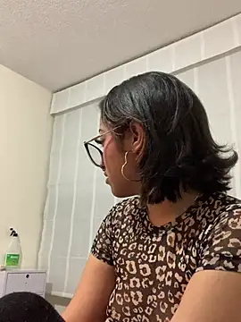LilithMonette webcam