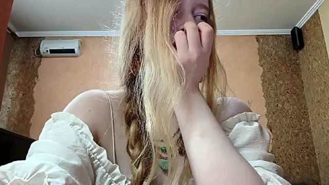KateVibe_01 webcam