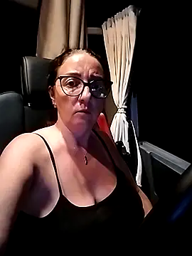 Milfa_nimfomana webcam