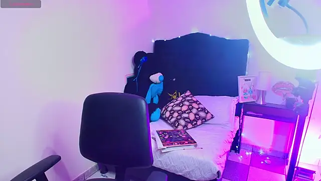 loren_tits24 webcam
