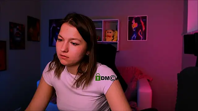 chloe_ley webcam
