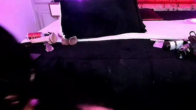 Vickmoon webcam
