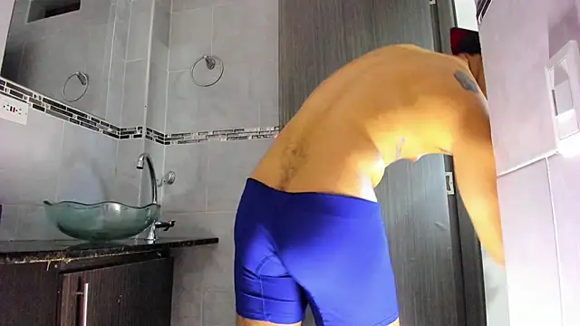 Leon_Hotx webcam