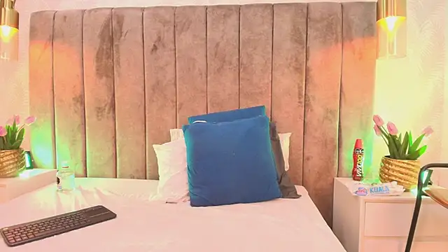 Pocahontas_606 webcam