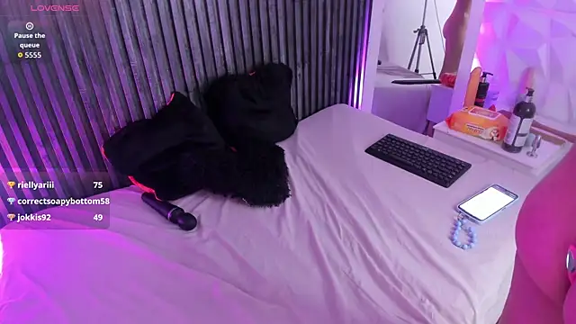 Bonnie_Moon26 webcam