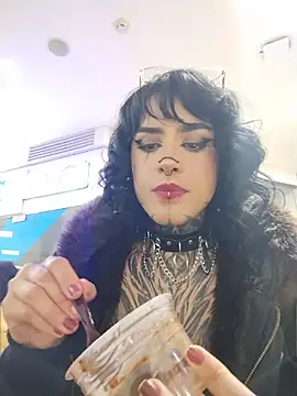 Webcam Model (taaylor33)  is live.Free join now!