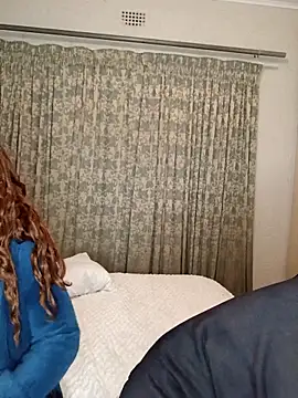 Bootylioustits webcam
