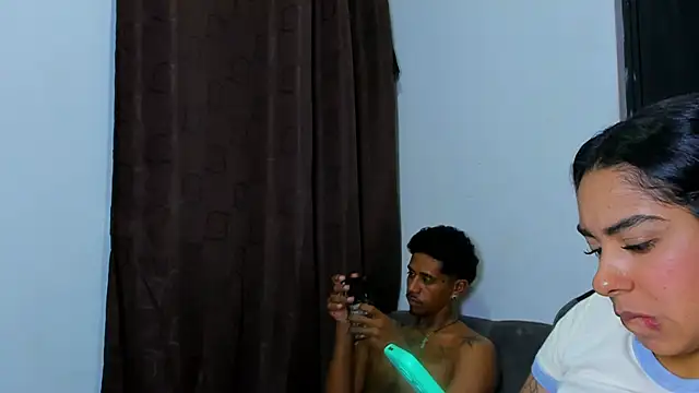 violet_and_myers webcam