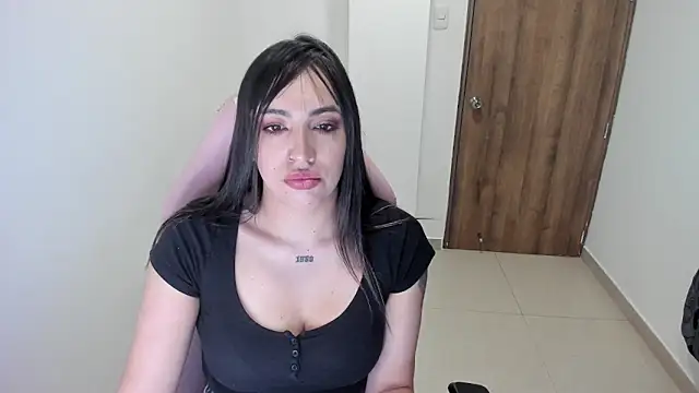 SOFIA_SWEETT22 webcam
