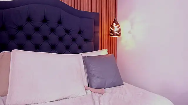Cataleya_marinn webcam