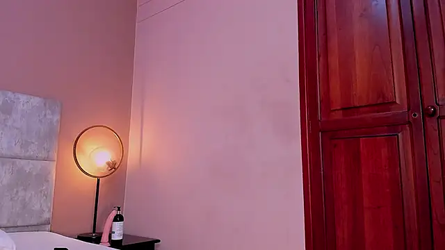 KatrionaNyx webcam