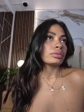 ElenaJamess webcam