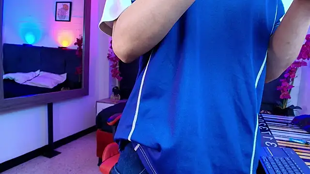 andreew_style (M twink) - pre-cum