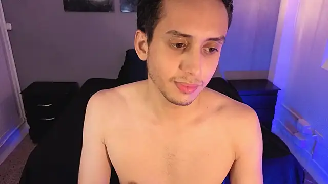 zack_isback (M young) - I play with my balls