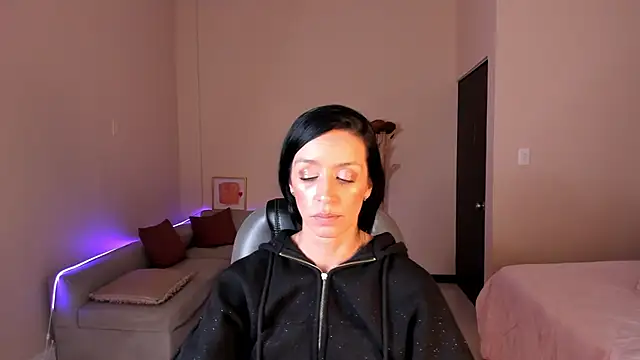 Kristen_Garner webcam