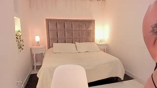 ink_amber webcam