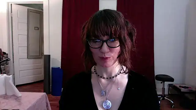 AnnywnBelle