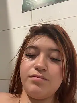 Karina_Leon webcam
