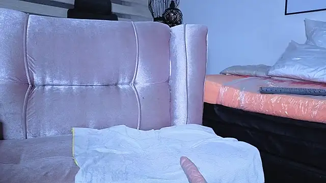 kyliejenner_vg webcam