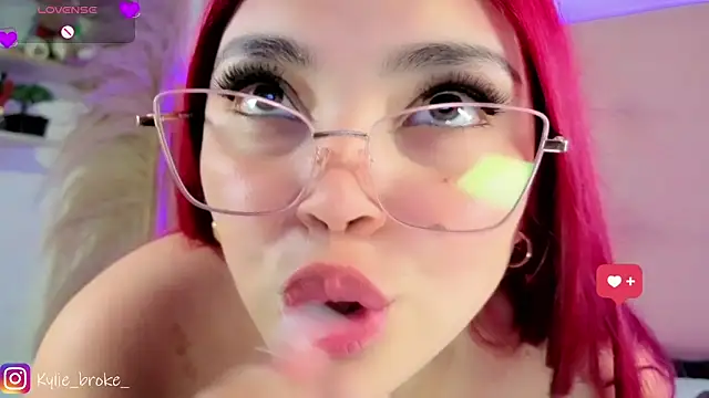 Kylie_brokee webcam