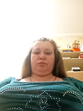 KiraStanton webcam