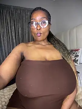 bustygoddess32 (Ask my age) - clap ass