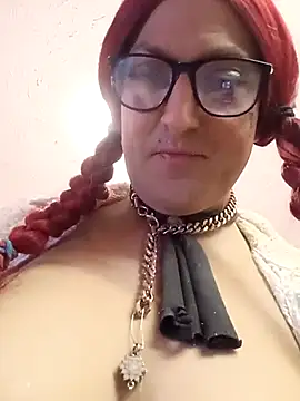 sissytrapdolly24 webcam
