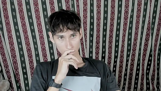 skinny_sebas - Skinny_Sebas's free webcam - UK Sex Cams