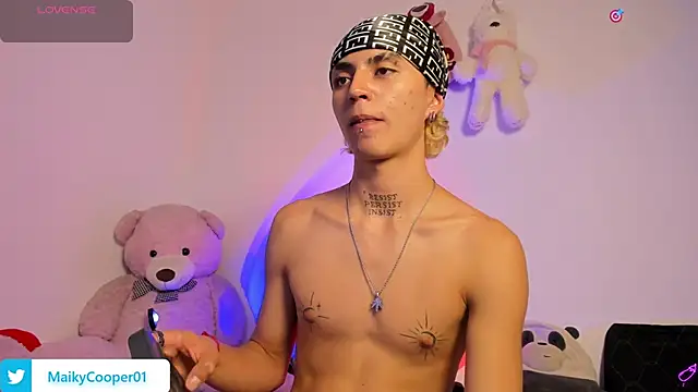 Maiky_Cooper01 live sex cam