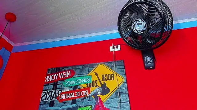 Daniel_huge22 live sex cam